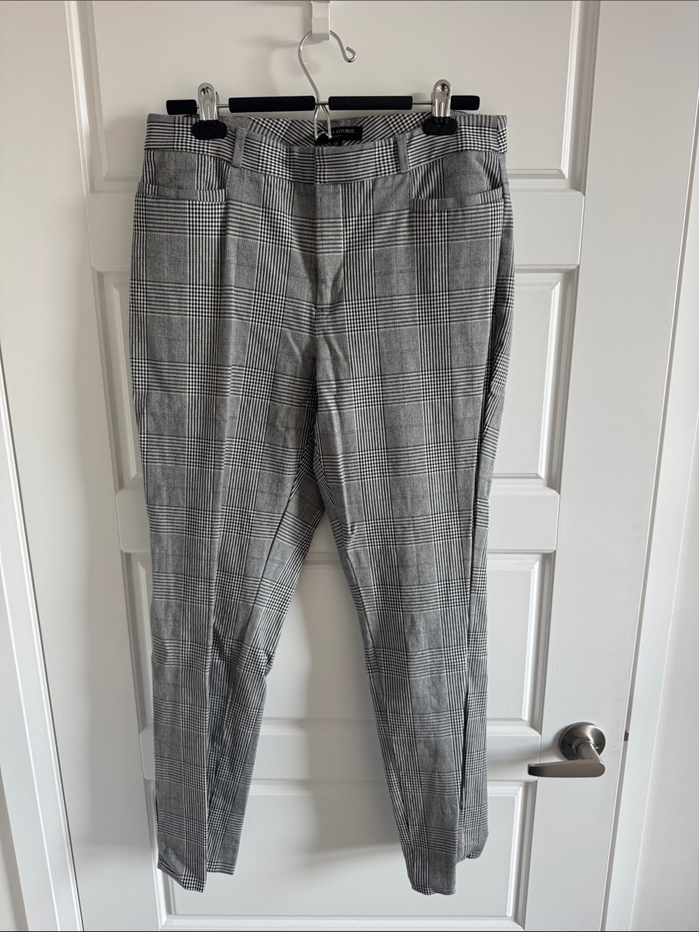 Banana Republic Black and Gray Glen Plaid Dress Pants